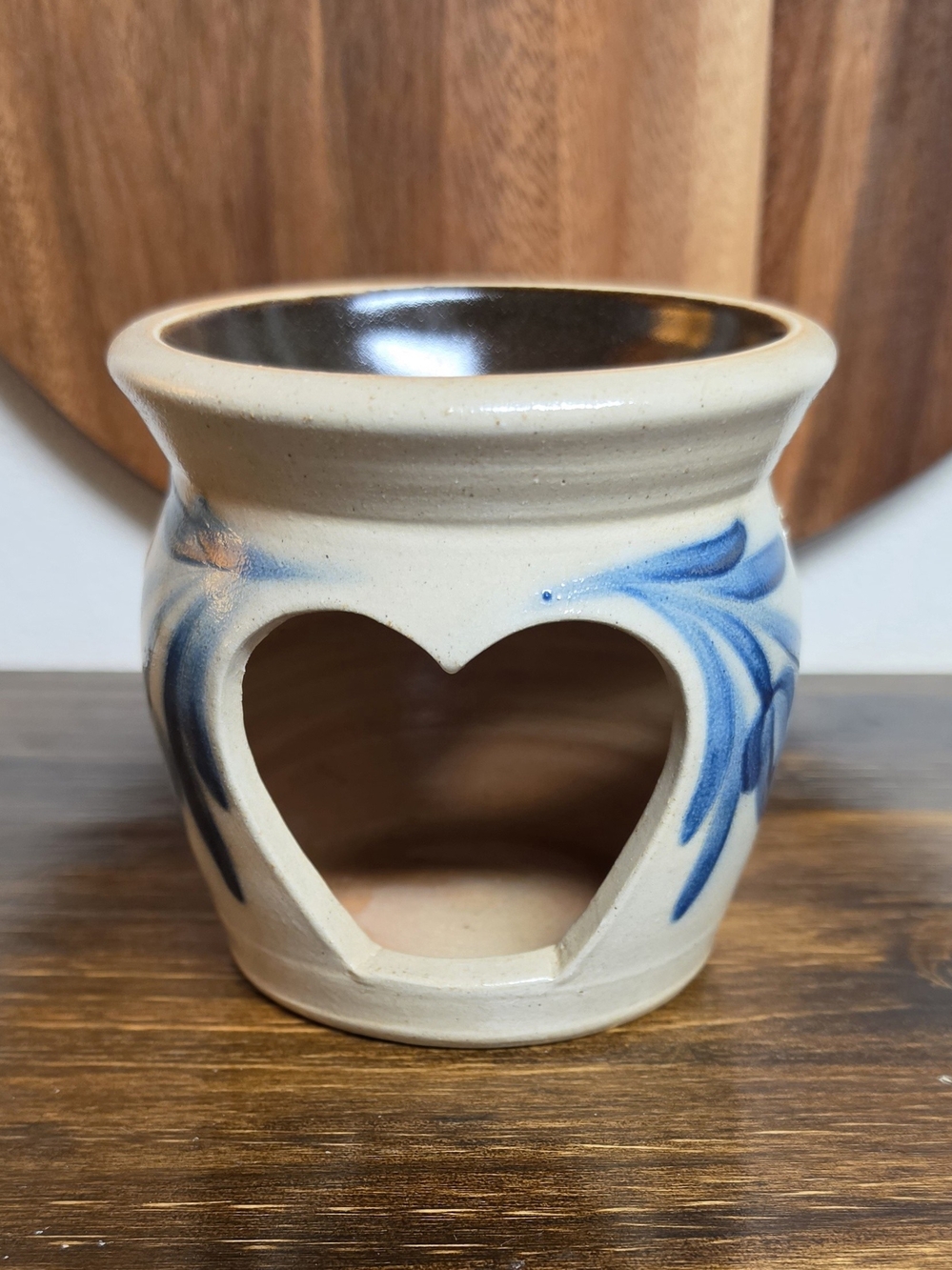 Hand-Painted Shadowlawn Stonewear Oil Warmer - Blue and Cream